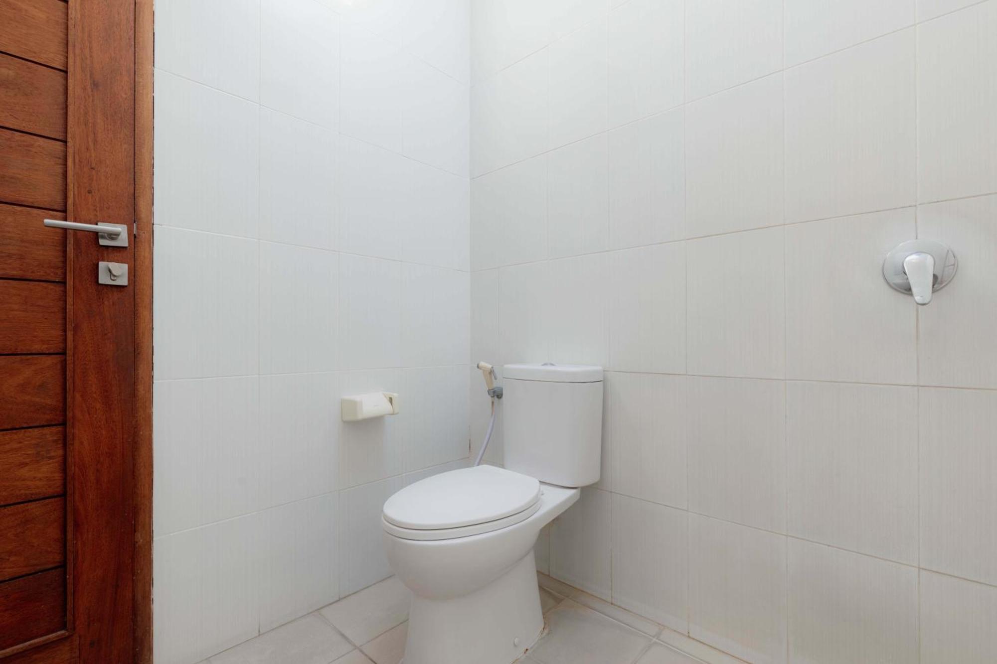 Carik Bali Guest House Canggu Экстерьер фото